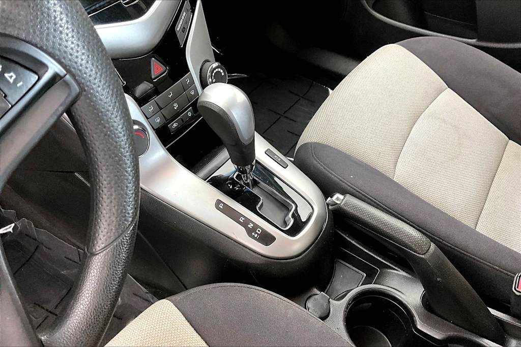 Thumbnail: 2013 Chevrolet Cruze - 15