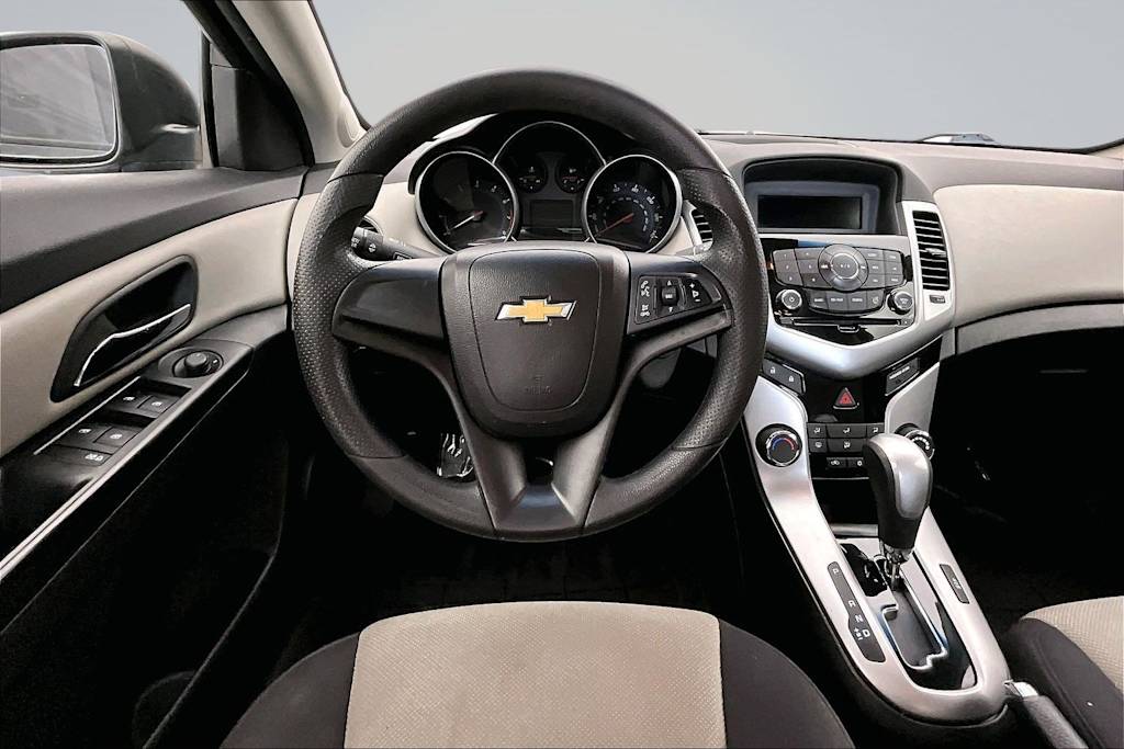 Thumbnail: 2013 Chevrolet Cruze - 13