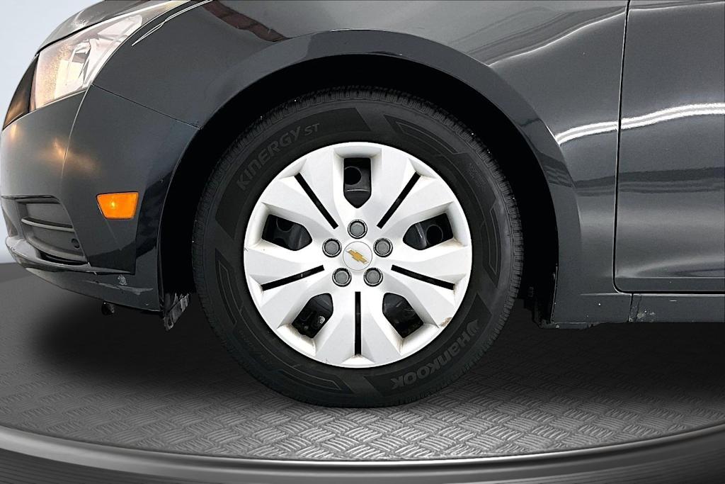 Thumbnail: 2013 Chevrolet Cruze - 7