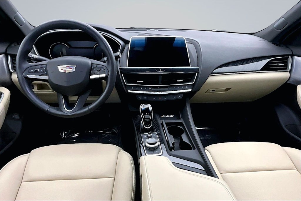 Thumbnail: 2023 Cadillac CT5 - 10
