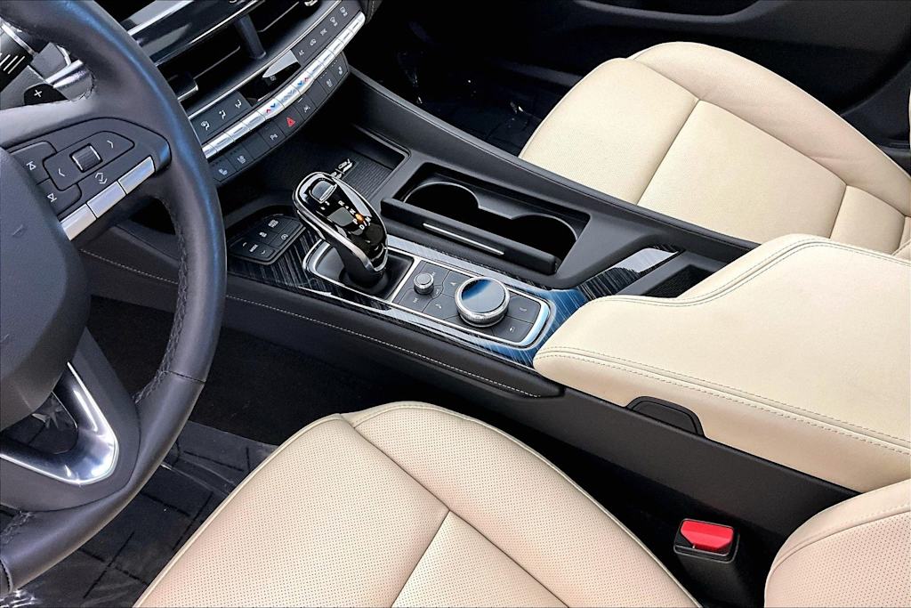 Thumbnail: 2023 Cadillac CT5 - 16