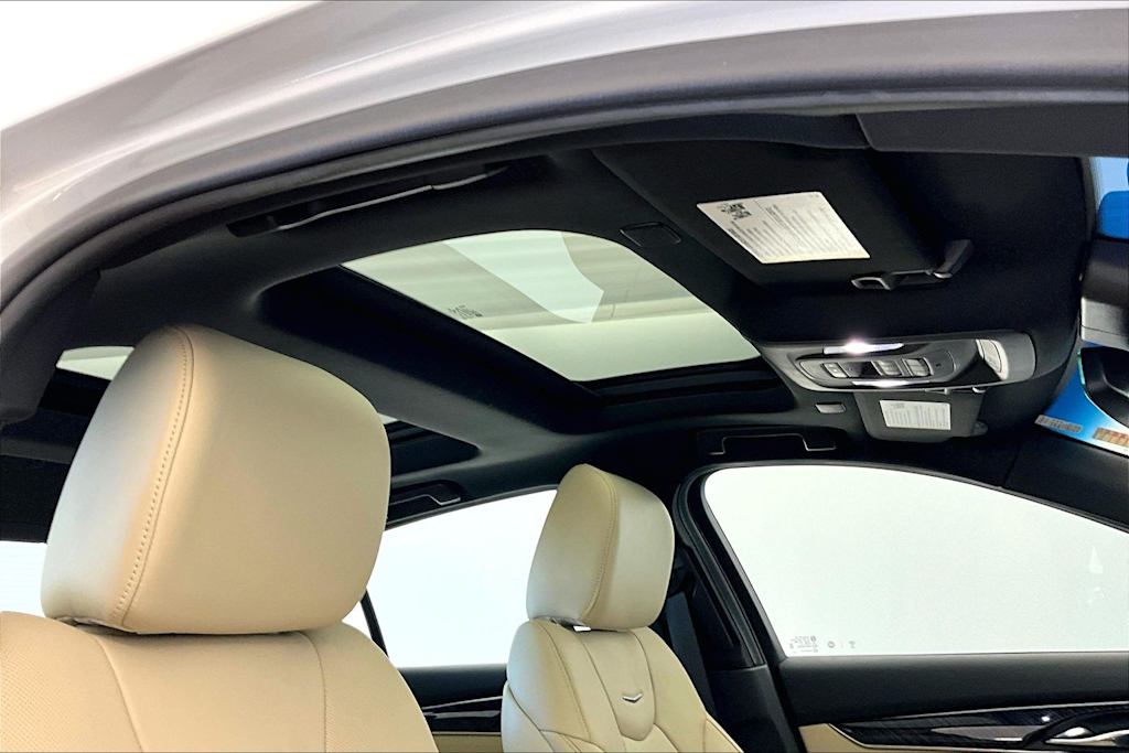 Thumbnail: 2023 Cadillac CT5 - 23