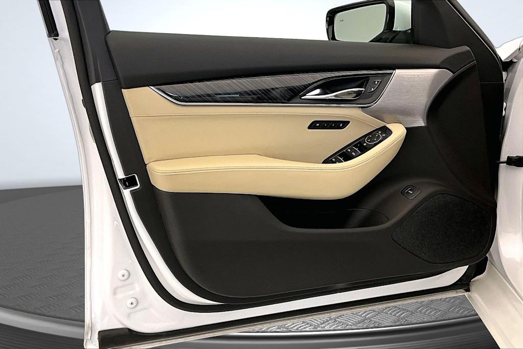 Thumbnail: 2023 Cadillac CT5 - 24