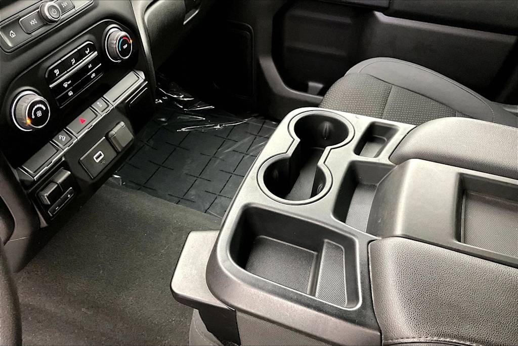 Thumbnail: 2019 Chevrolet Silverado 1500 - 16