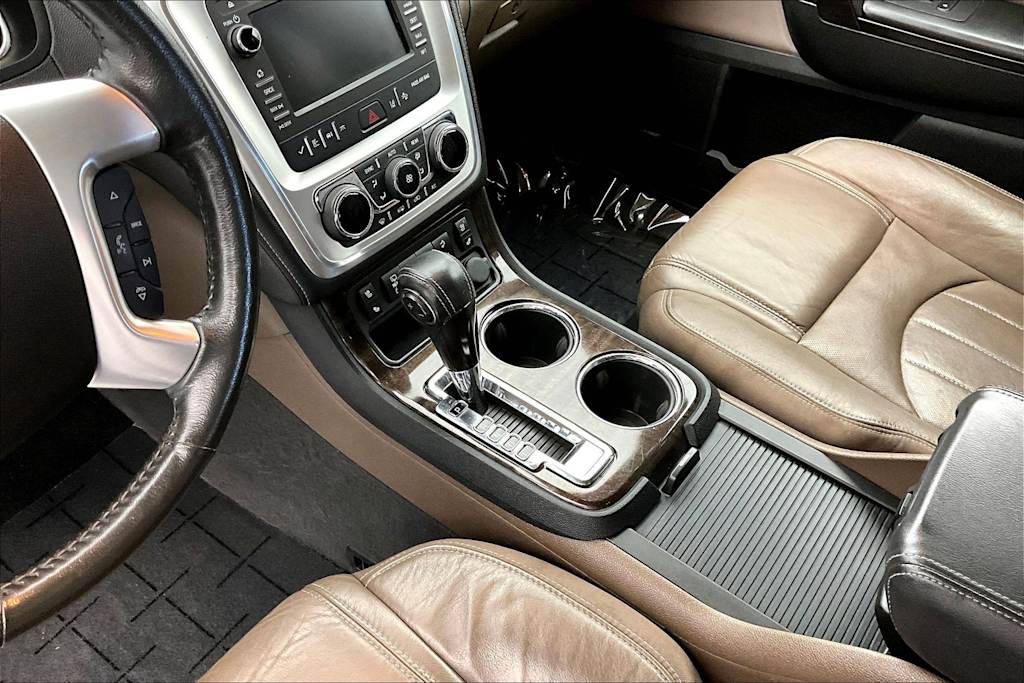 Thumbnail: 2015 GMC Acadia - 16