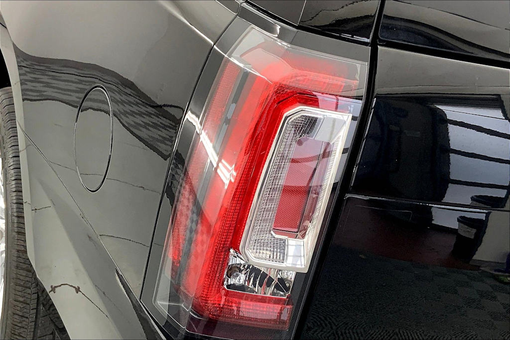 2019 GMC Yukon XL Denali 25