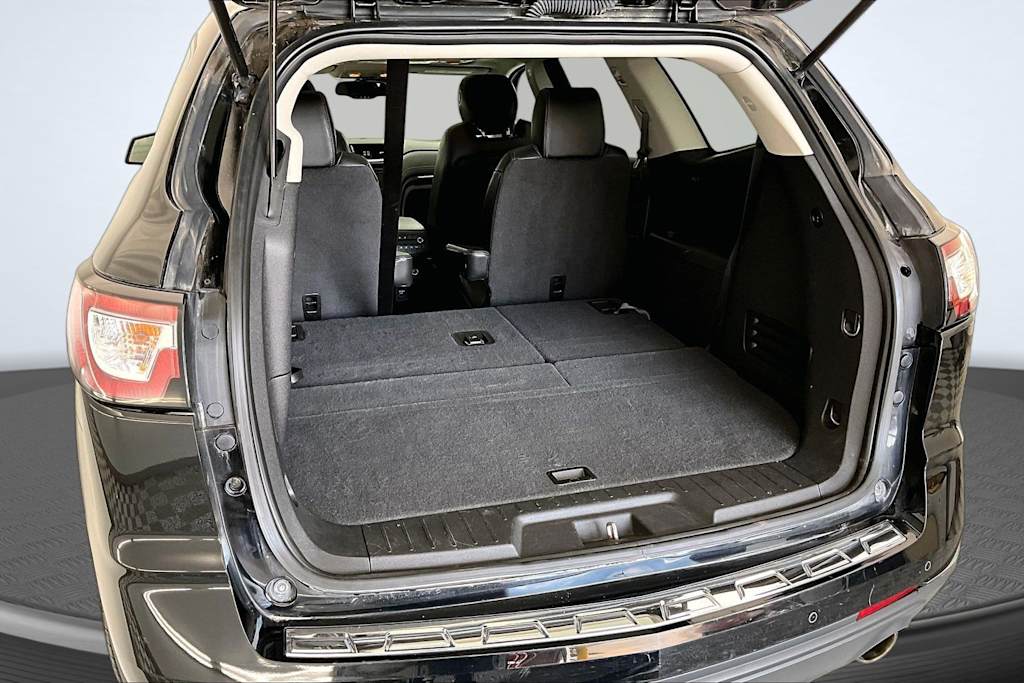 Thumbnail: 2016 Chevrolet Traverse - 19