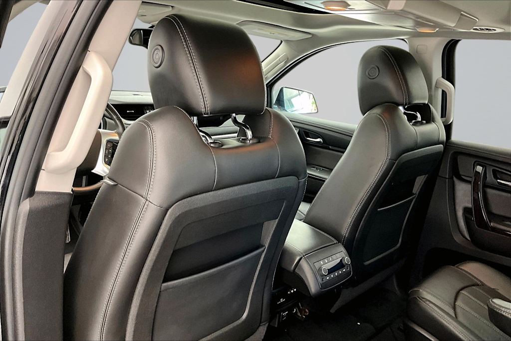 Thumbnail: 2016 Chevrolet Traverse - 13