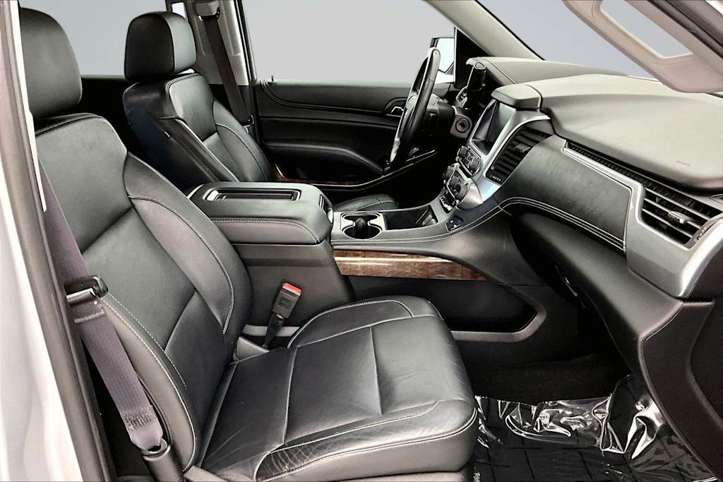 Thumbnail: 2017 Chevrolet Tahoe - 12