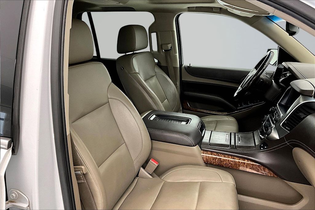 Thumbnail: 2016 Chevrolet Tahoe - 12