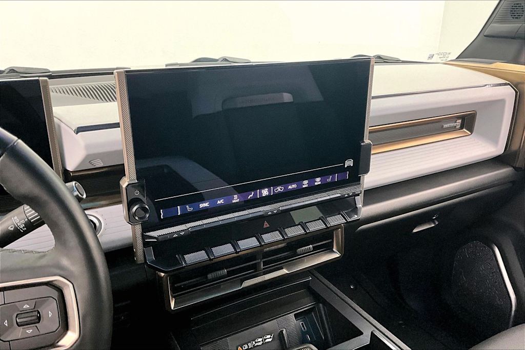 Thumbnail: 2023 GMC Hummer EV - 15