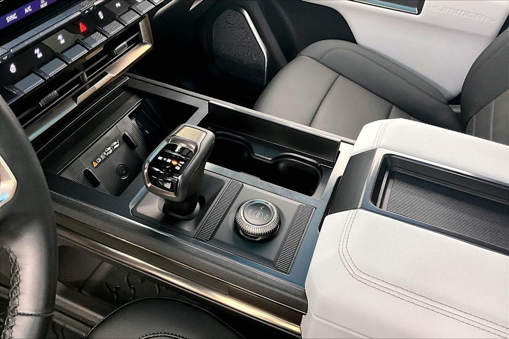 Thumbnail: 2023 GMC Hummer EV - 16