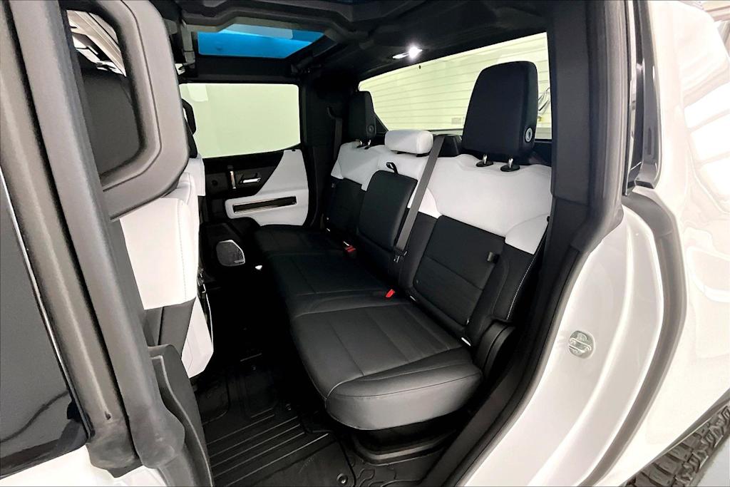 Thumbnail: 2023 GMC Hummer EV - 19