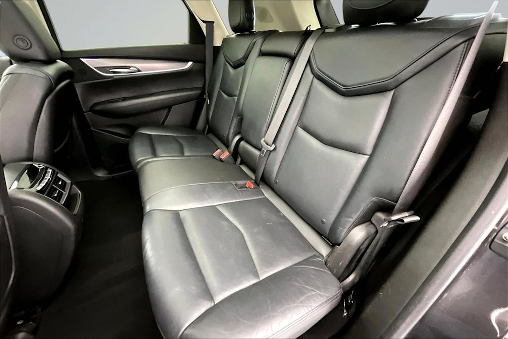 Thumbnail: 2017 Cadillac XT5 - 21