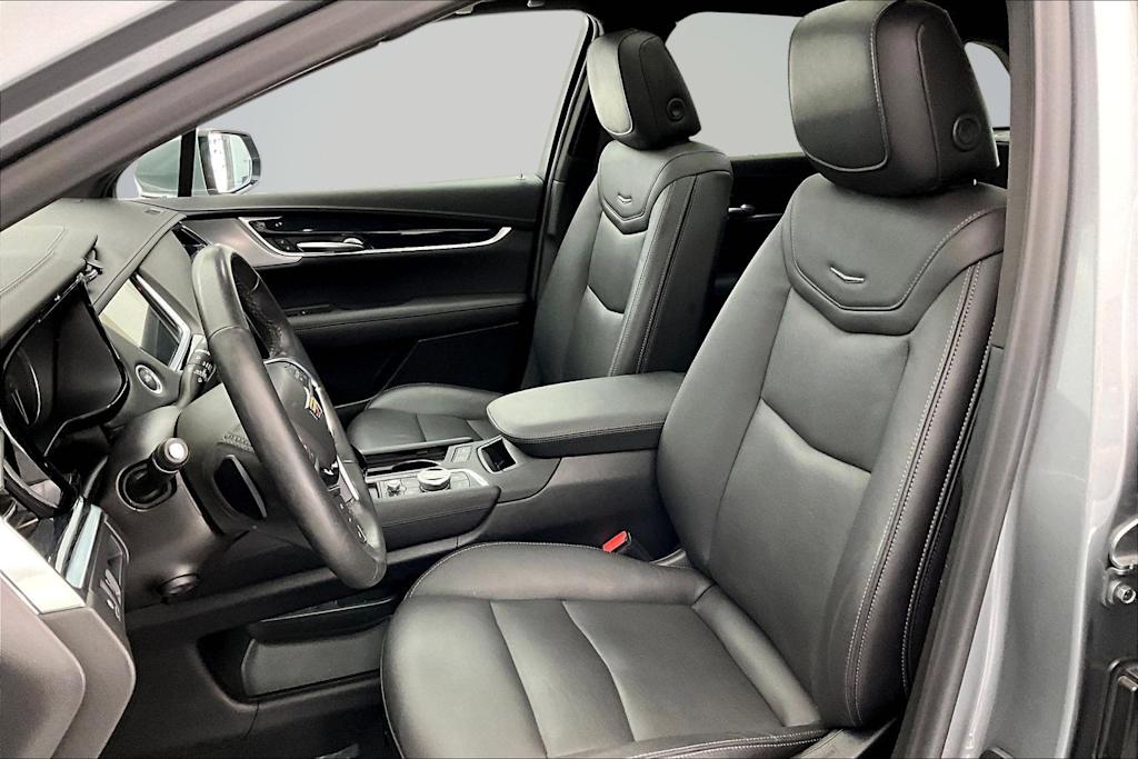 Thumbnail: 2024 Cadillac XT5 - 11