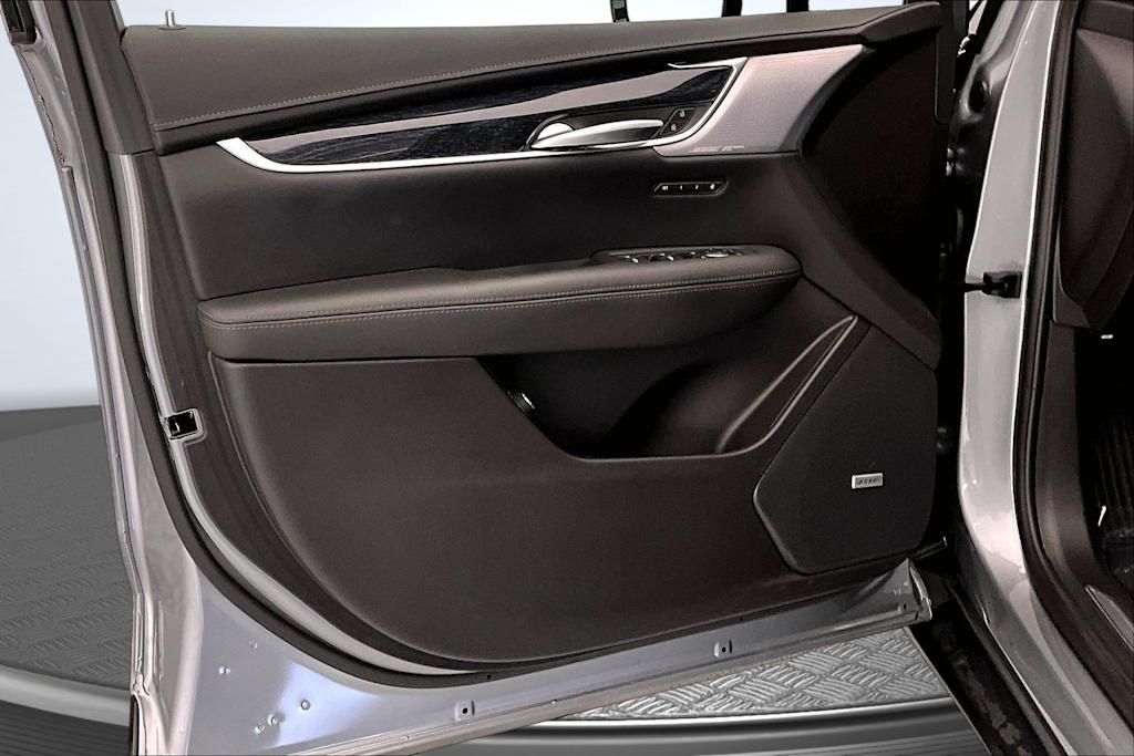 Thumbnail: 2024 Cadillac XT5 - 24