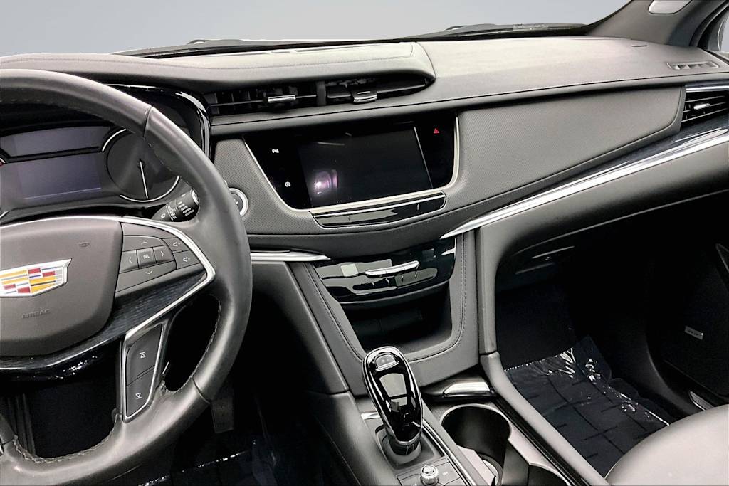 Thumbnail: 2024 Cadillac XT5 - 15