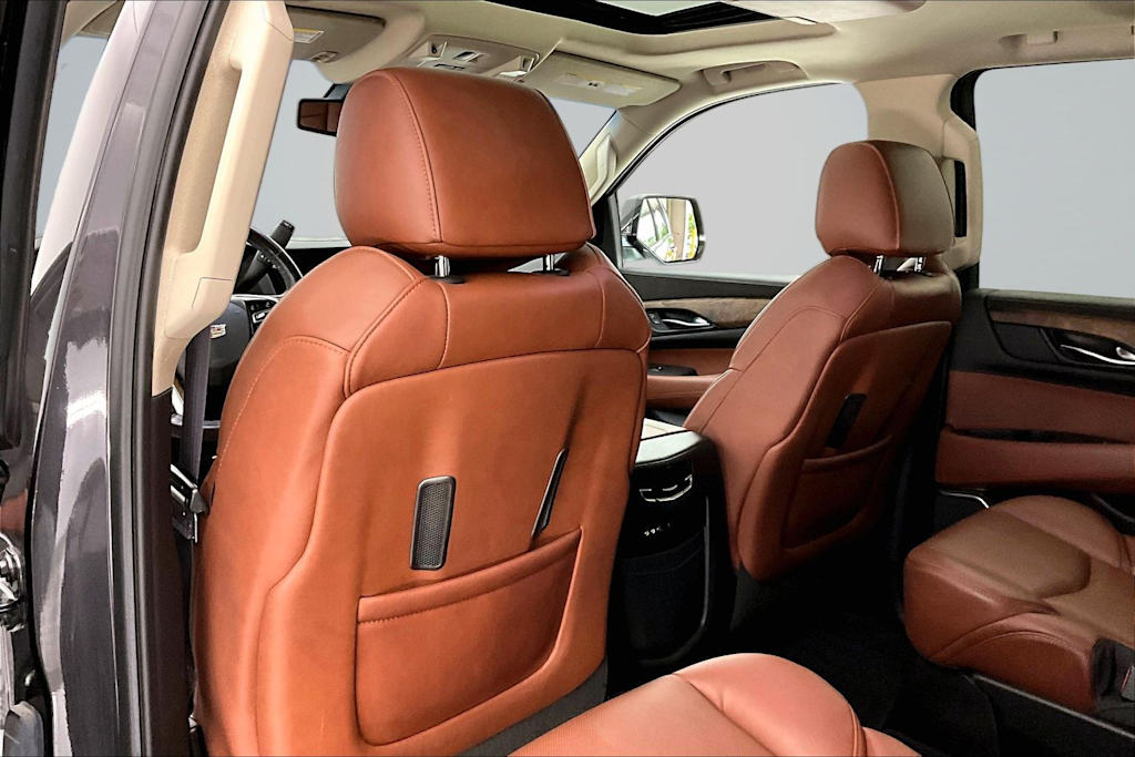 Thumbnail: 2016 Cadillac Escalade - 12