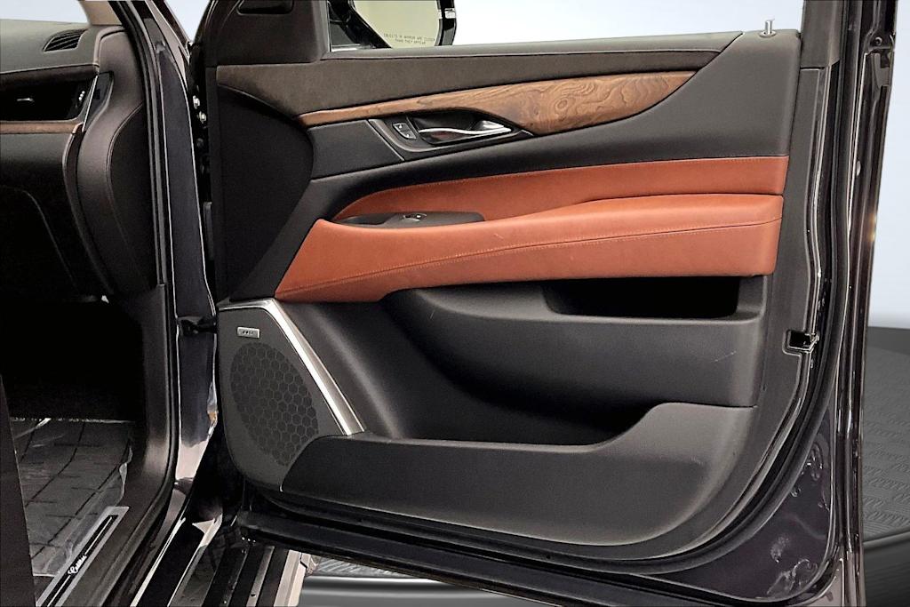 Thumbnail: 2016 Cadillac Escalade - 25