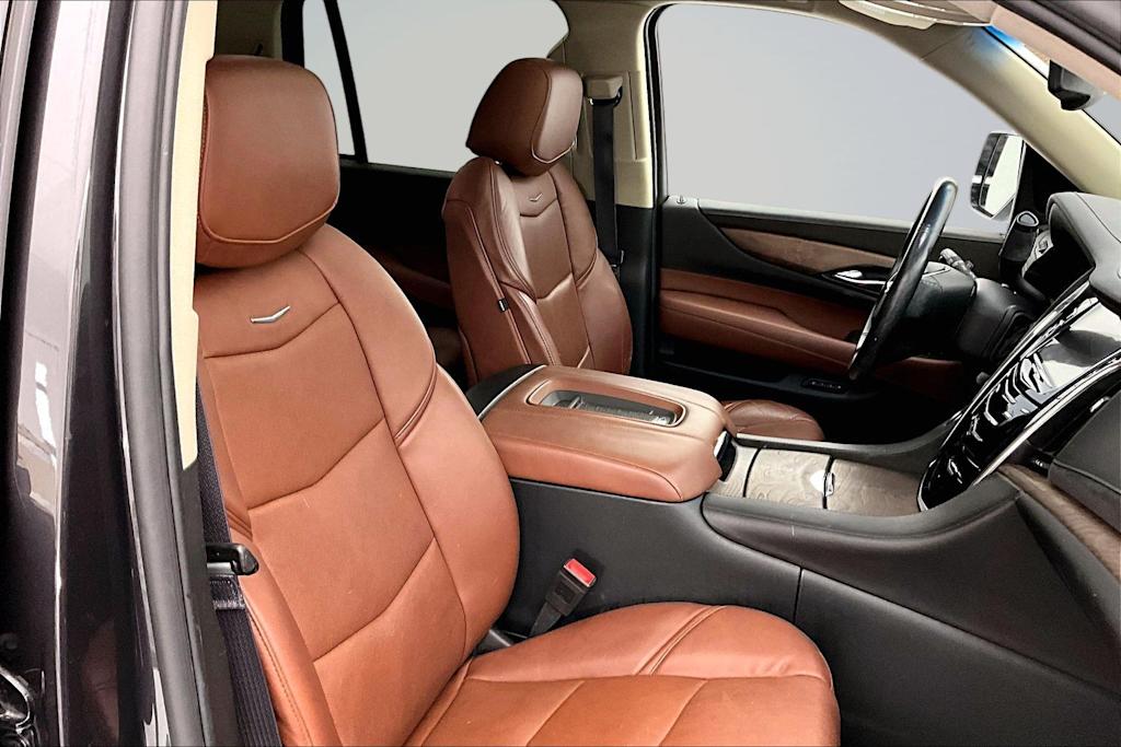 Thumbnail: 2016 Cadillac Escalade - 11
