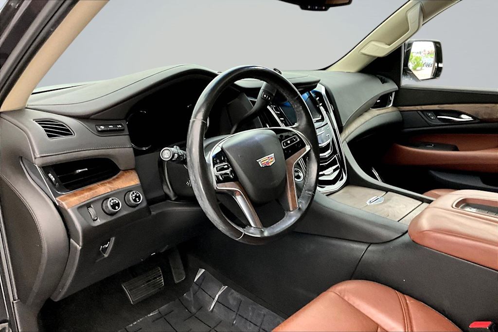 Thumbnail: 2016 Cadillac Escalade - 2