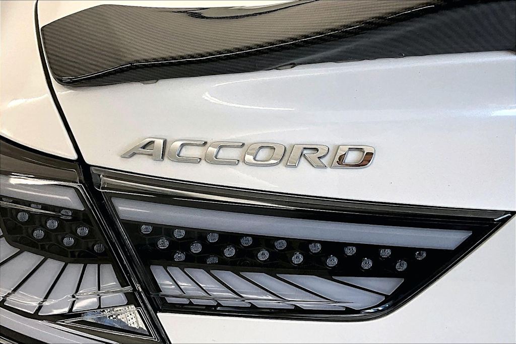 Thumbnail: 2022 Honda Accord - 6