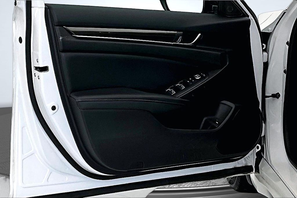 Thumbnail: 2021 Honda Accord - 24