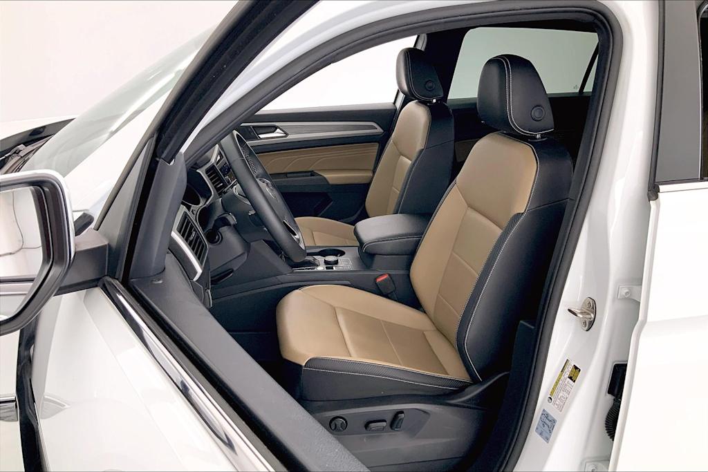 Thumbnail: 2021 Volkswagen Atlas - 11