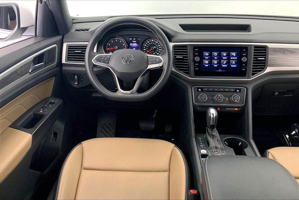 Thumbnail: 2021 Volkswagen Atlas - 14