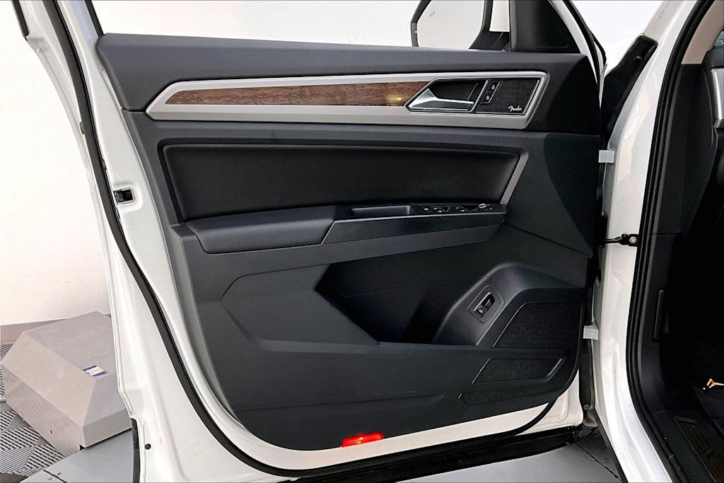 Thumbnail: 2019 Volkswagen Atlas - 23