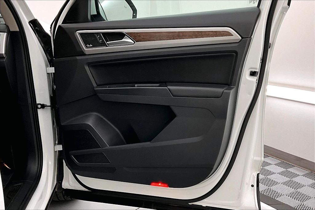 Thumbnail: 2019 Volkswagen Atlas - 24