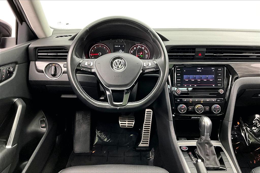 Thumbnail: 2020 Volkswagen Passat - 14