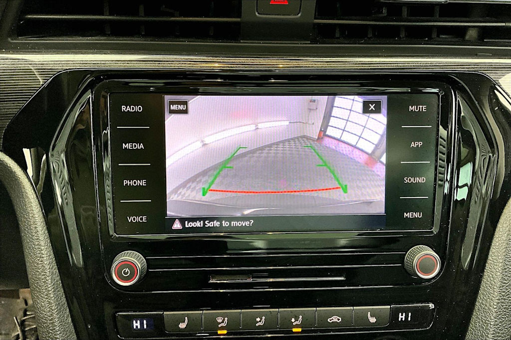 Thumbnail: 2020 Volkswagen Passat - 21