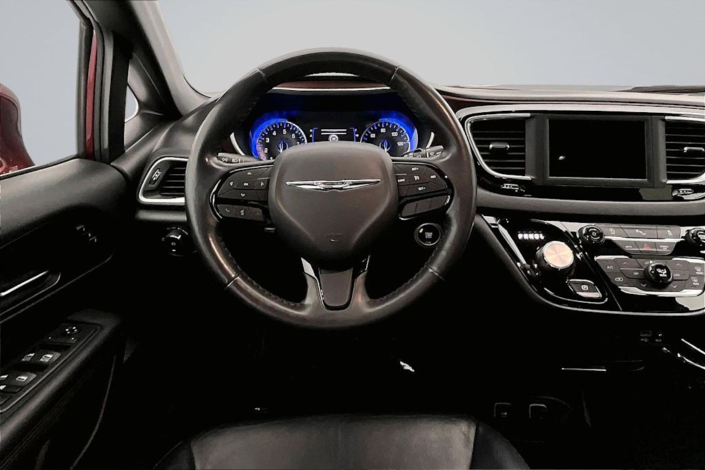 Thumbnail: 2020 Chrysler Pacifica - 14