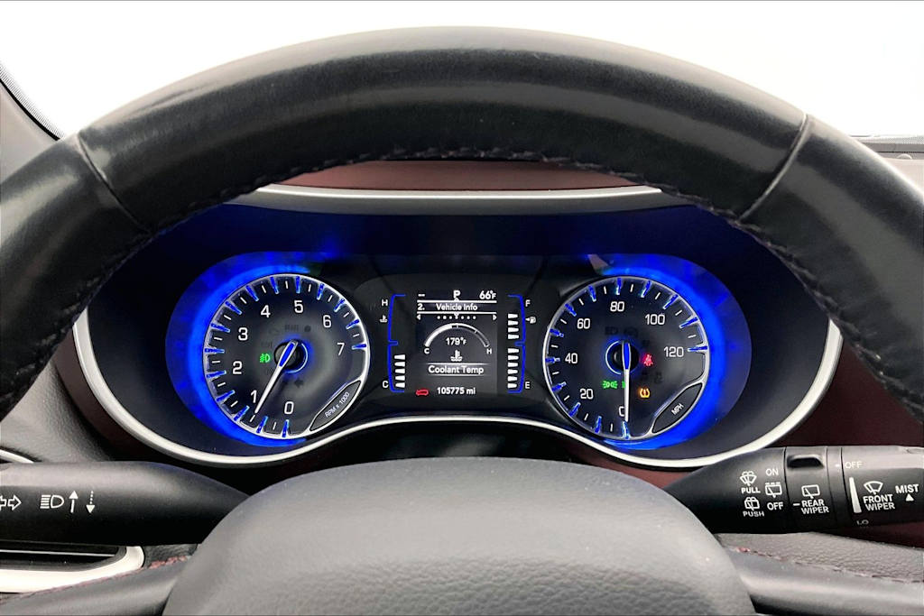 Thumbnail: 2020 Chrysler Pacifica - 17