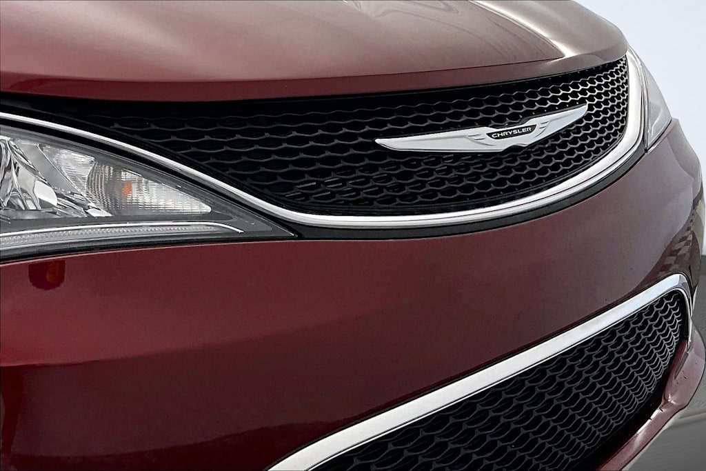 Thumbnail: 2020 Chrysler Pacifica - 28