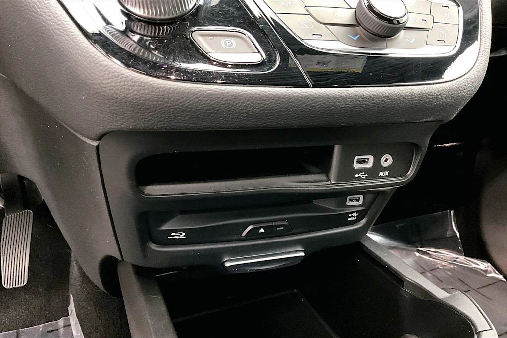 Thumbnail: 2020 Chrysler Pacifica - 29