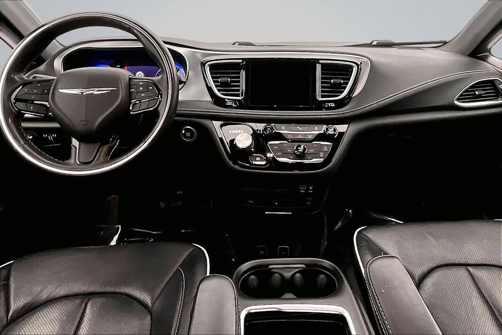 Thumbnail: 2020 Chrysler Pacifica - 10