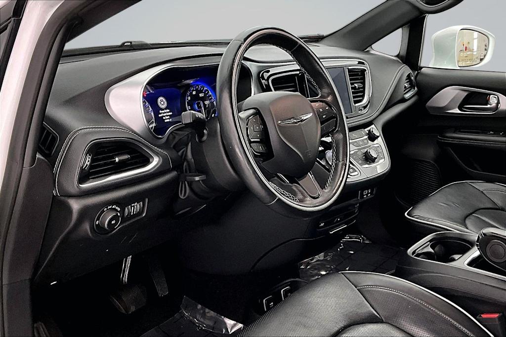 Thumbnail: 2020 Chrysler Pacifica - 2