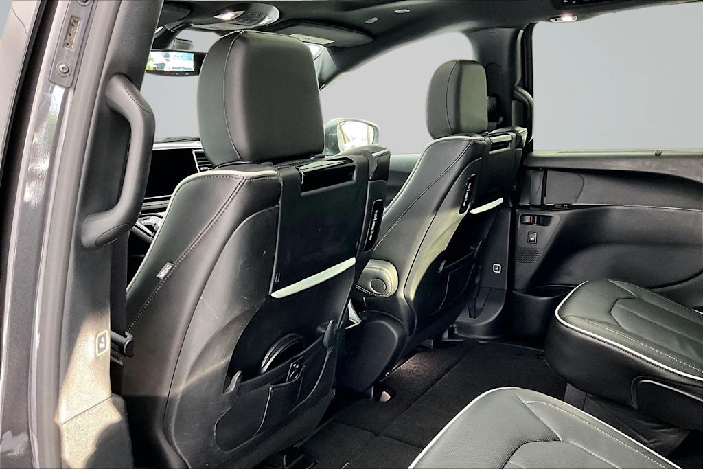 Thumbnail: 2022 Chrysler Pacifica - 13