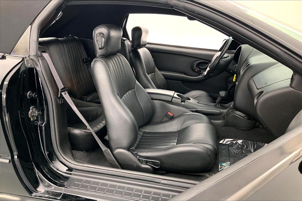 Thumbnail: 2001 Pontiac Firebird - 19
