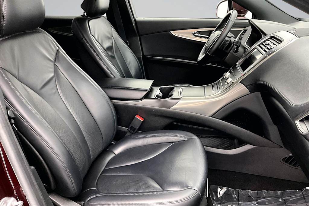 Thumbnail: 2019 Lincoln Nautilus - 11
