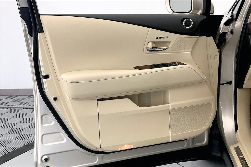 Thumbnail: 2015 Lexus RX - 24