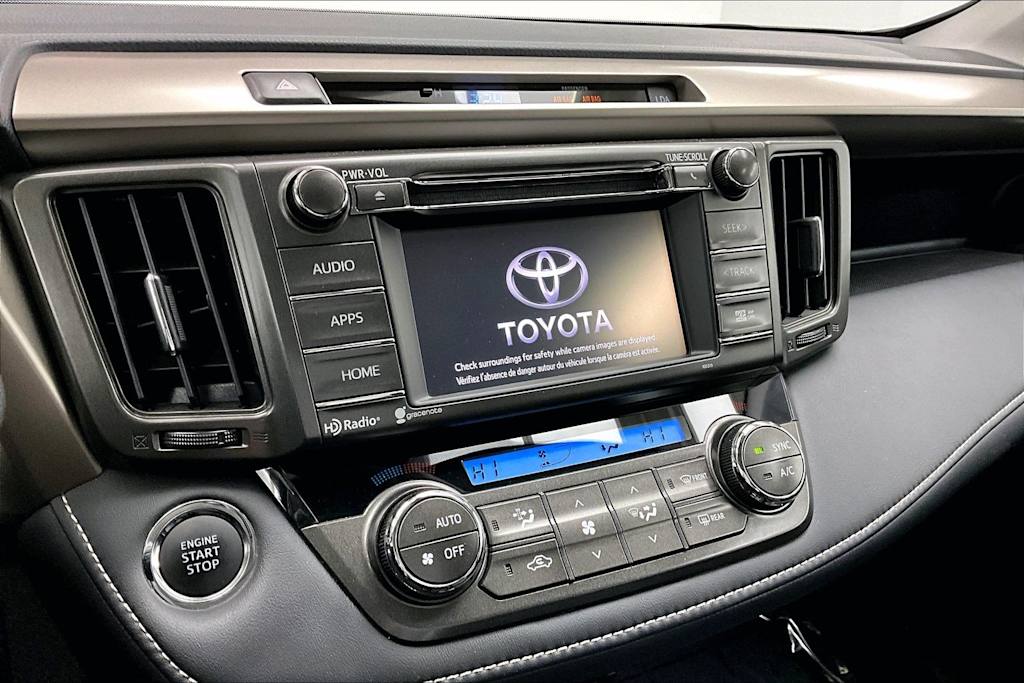 Thumbnail: 2015 Toyota RAV4 - 15