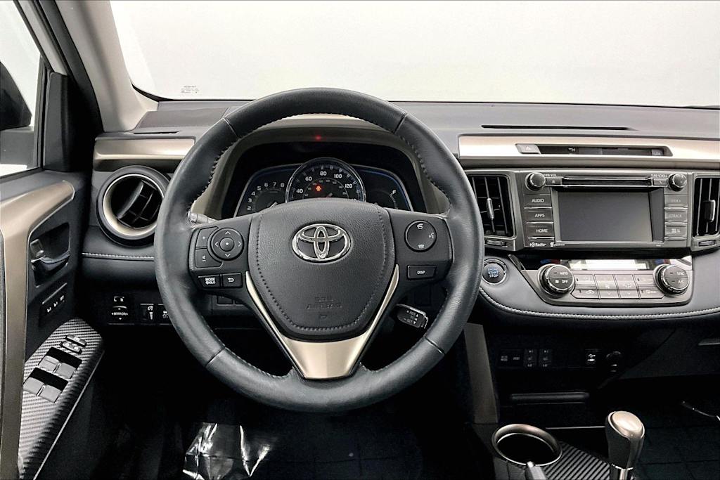 Thumbnail: 2015 Toyota RAV4 - 14