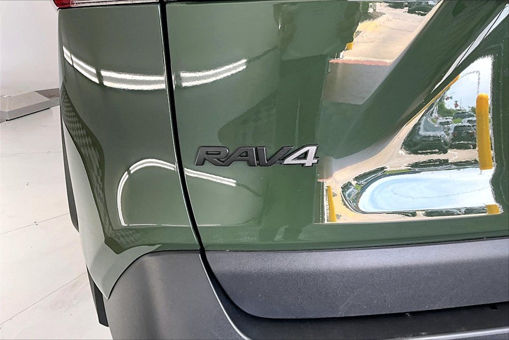 Thumbnail: 2024 Toyota RAV4 - 7