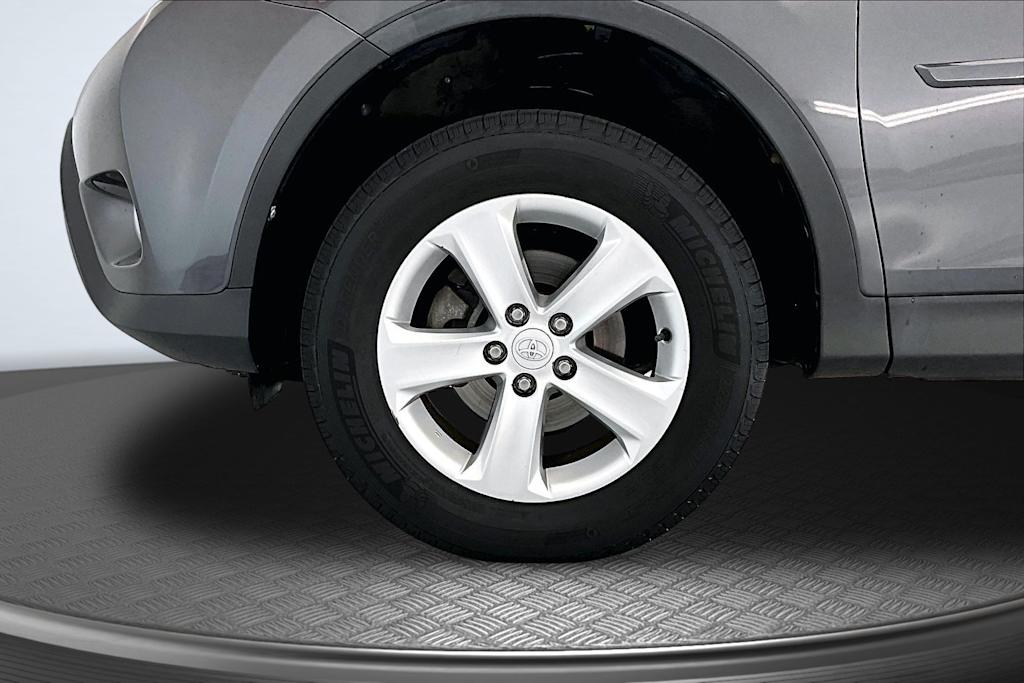 Thumbnail: 2014 Toyota RAV4 - 8