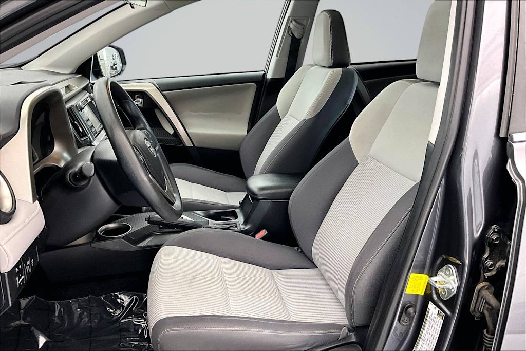 Thumbnail: 2014 Toyota RAV4 - 11