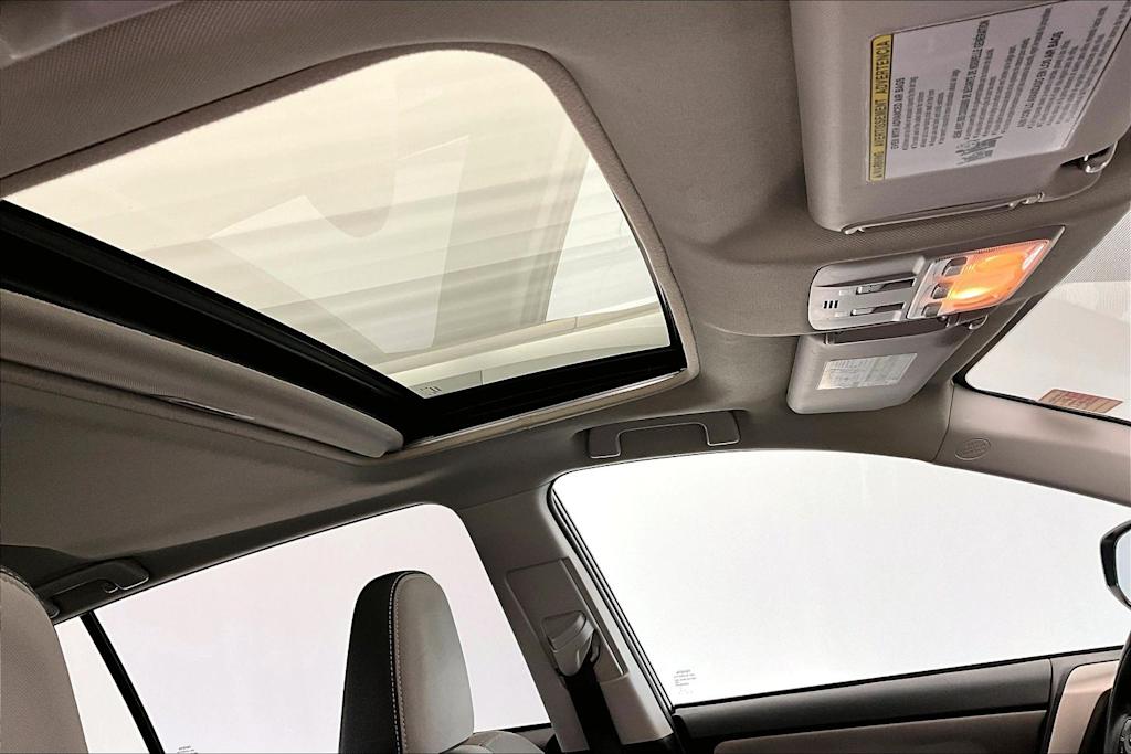 Thumbnail: 2014 Toyota RAV4 - 23