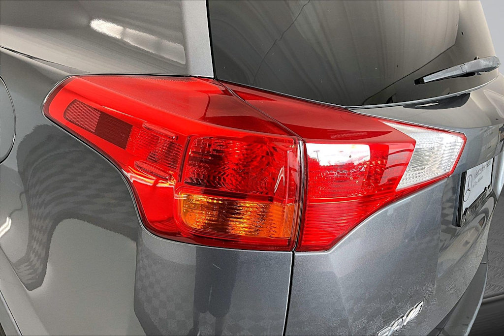 Thumbnail: 2014 Toyota RAV4 - 26